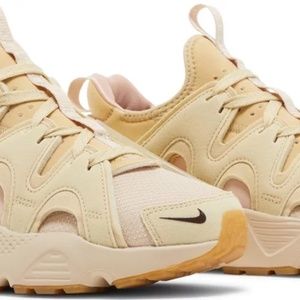 Size 8 - Nike Air Huarache Craft